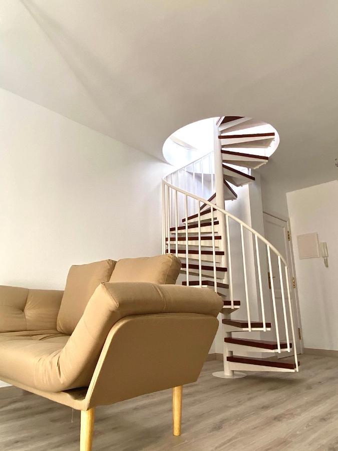 Spiral Stairs Duplex Apartamento Figueres  Exterior foto