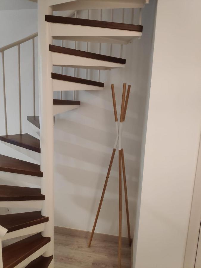 Spiral Stairs Duplex Apartamento Figueres  Exterior foto