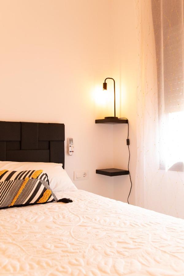 Spiral Stairs Duplex Apartamento Figueres  Exterior foto