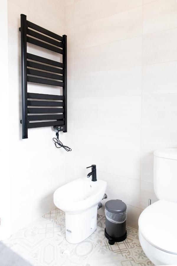 Spiral Stairs Duplex Apartamento Figueres  Exterior foto