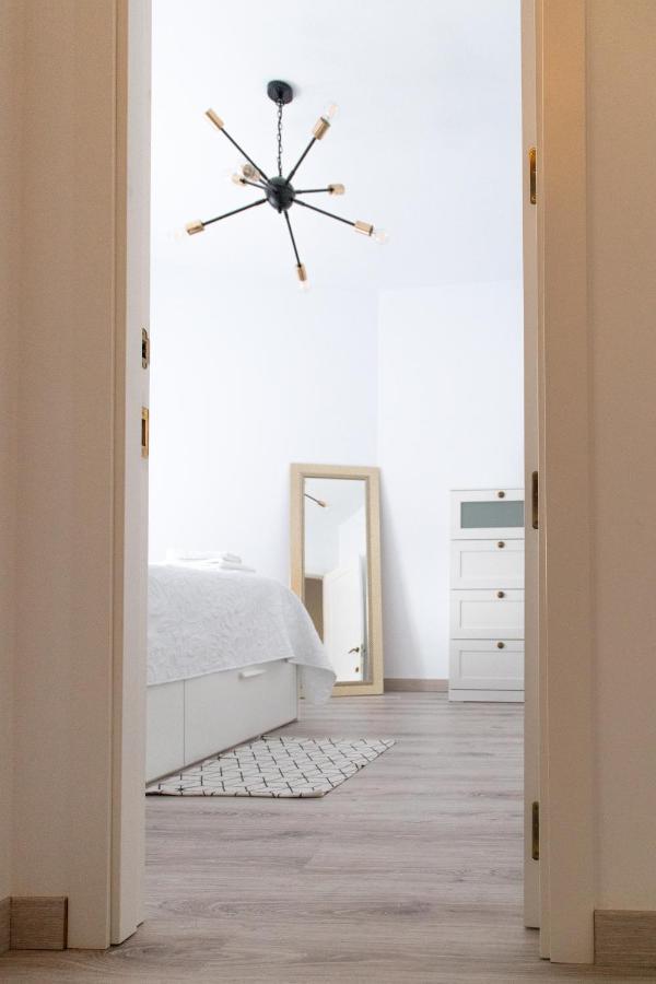 Spiral Stairs Duplex Apartamento Figueres  Exterior foto